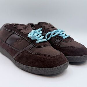 Steve Madden “Sporty” brown sneakers